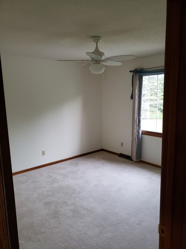 Building Photo - 5260 Silver Dawn Ln