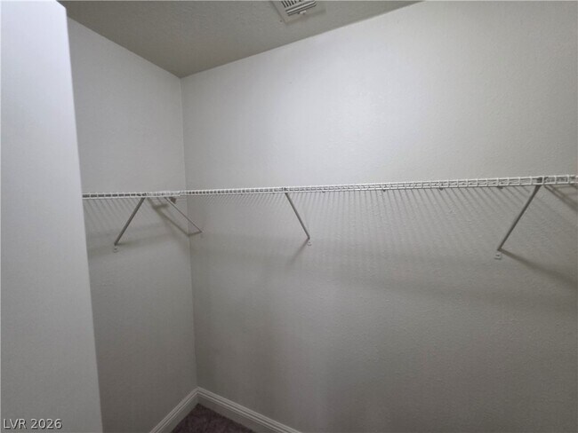 Building Photo - 3412 Townhouse Dr