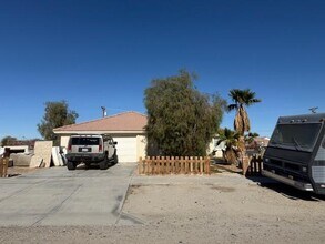 Building Photo - 1286 Arctic Ave