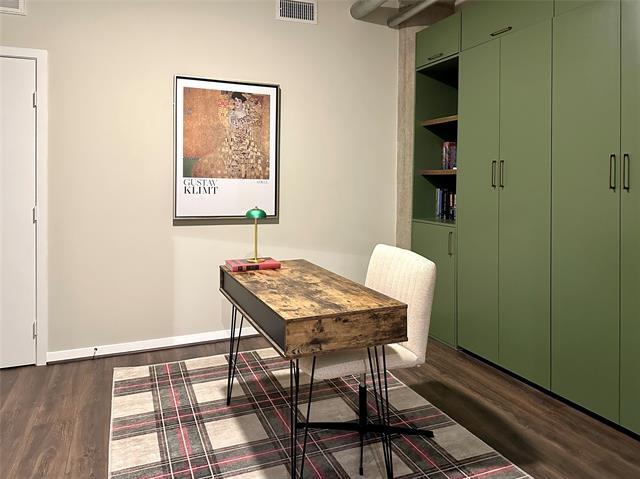 Building Photo - 1001 Belleview St