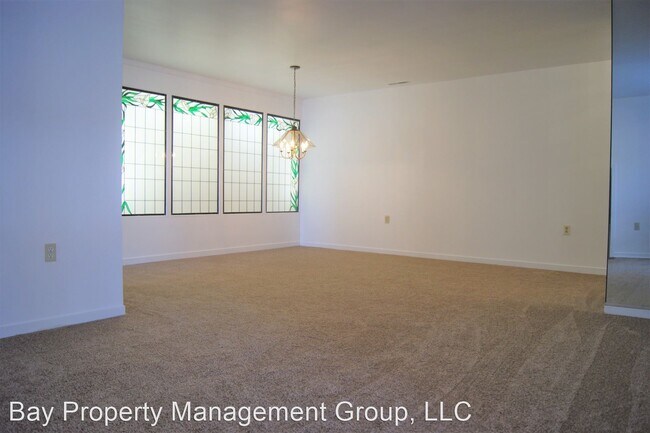 Building Photo - 2 br, 2 bath House - 1 W. Lee Street