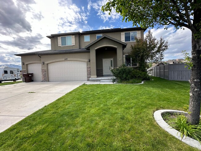 Building Photo - Single Family Home on Ranches Golf Course ...