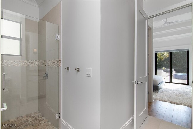 Building Photo - 2883 Coco Lakes Dr