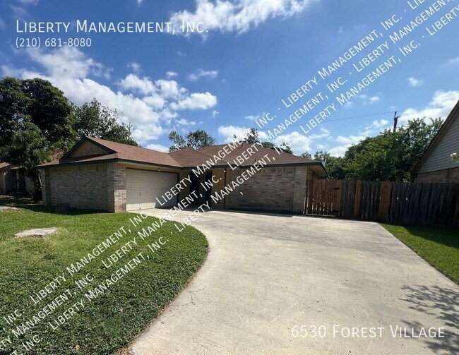 Foto del edificio - 6530 Forest Village
