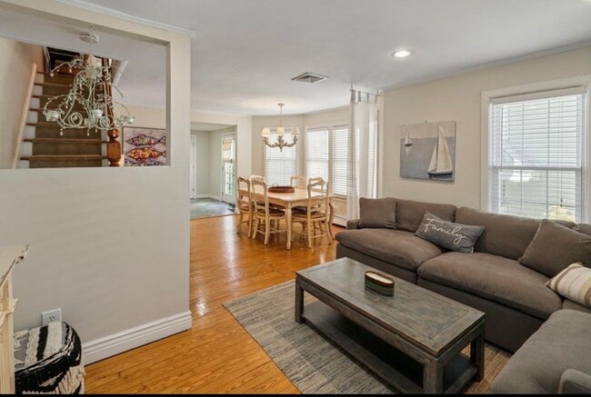 Living/Dining Room - 609 Main St