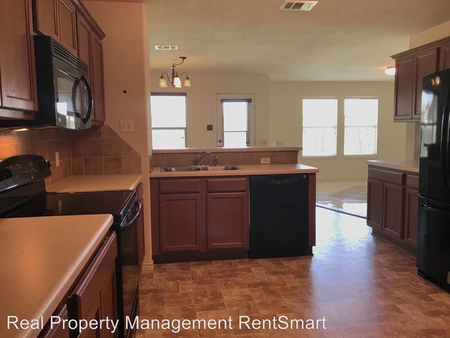 Foto del edificio - 3 br, 2 bath House - 13216 High Sierra Street