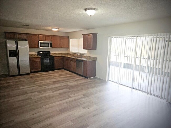 Foto del edificio - 2618 Country Grove Blvd