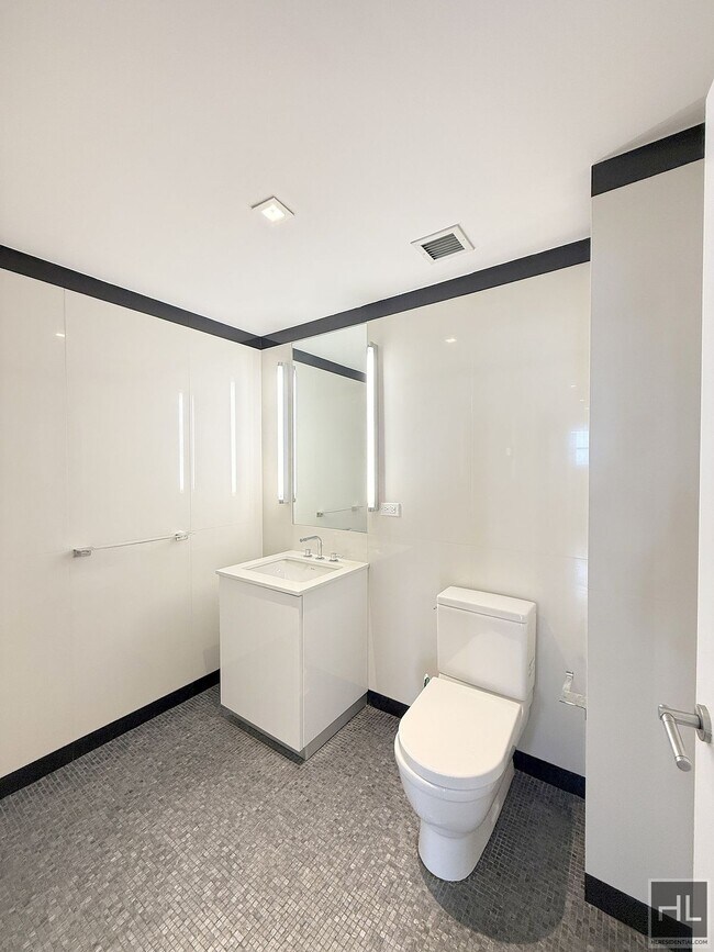 Foto del edificio - NO fee 4 bed 3.5 bath with Epic Views - WE...