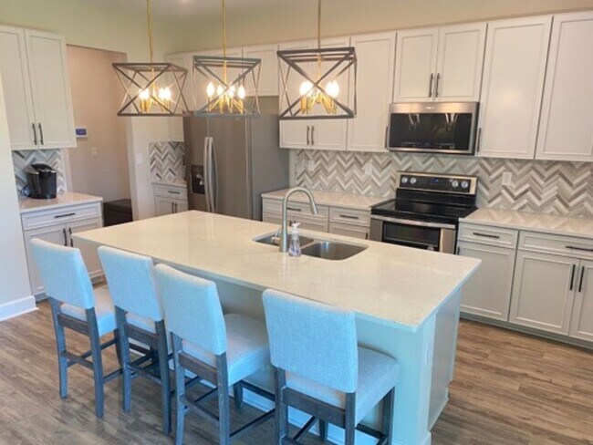 Foto del edificio - Beautiful 4 Bedroom Home in Amazing Wesley...