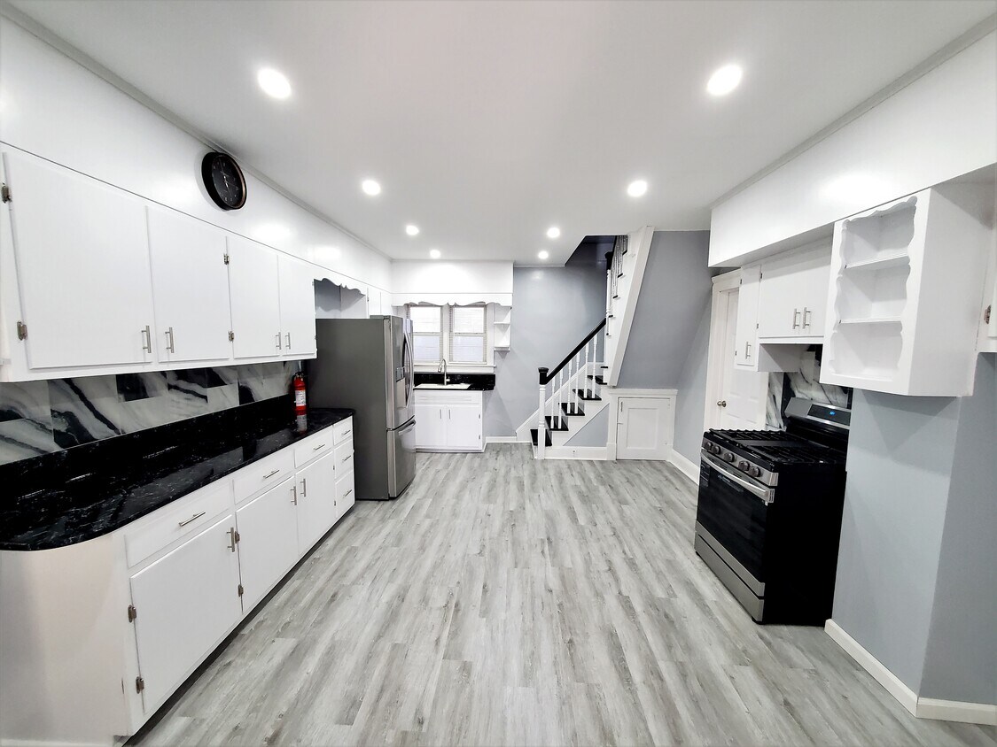 678 Carson Ave, Perth Amboy, NJ 08861 House Rental in Perth Amboy, NJ