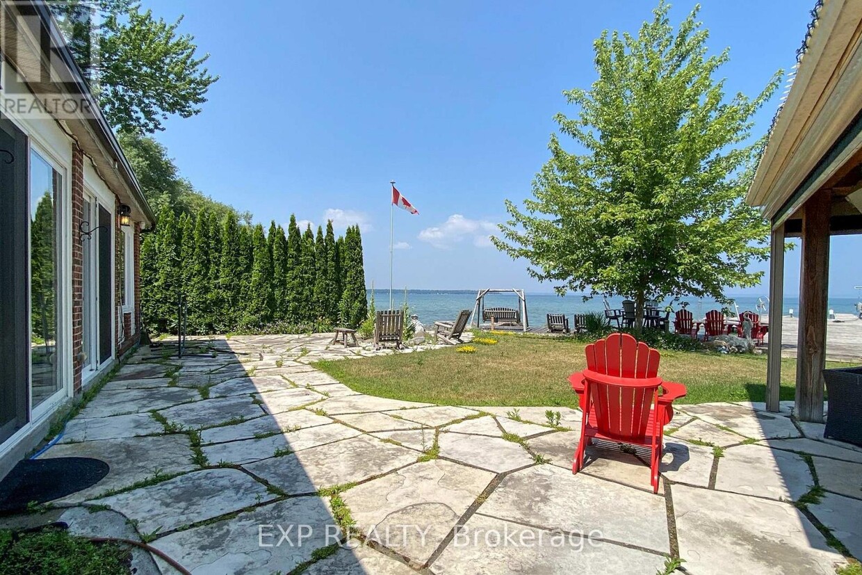 Primary Photo - 230 Lake Dr E