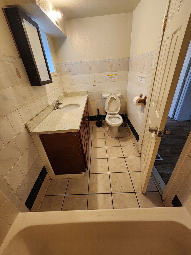 Foto del edificio - 2648 25th Ave