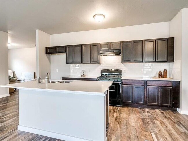 Building Photo - 11659 Split Oak Cir