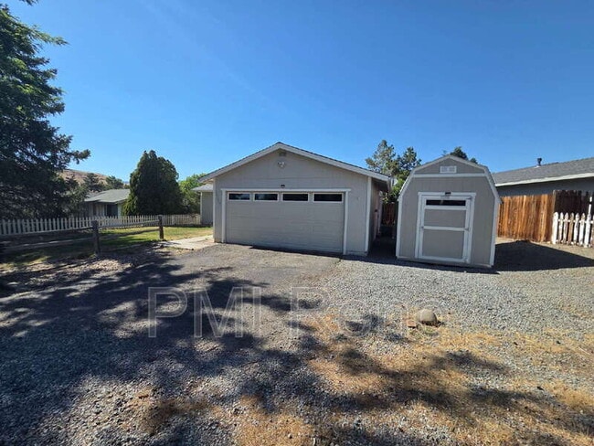 Building Photo - 14050 Tourmaline Dr