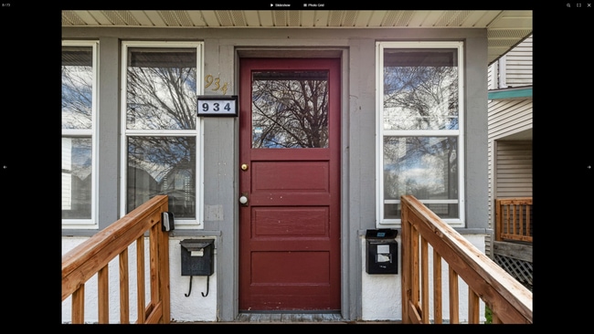 Building Photo - Beautiful 2-Bed 2-Bath Unit in St. Paul - Available Now!