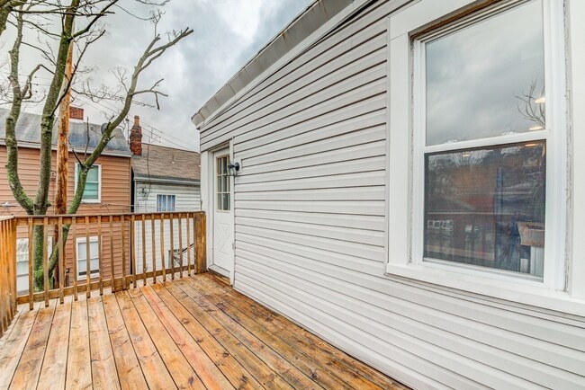 Photo - 744 Proctor Wy Apartment