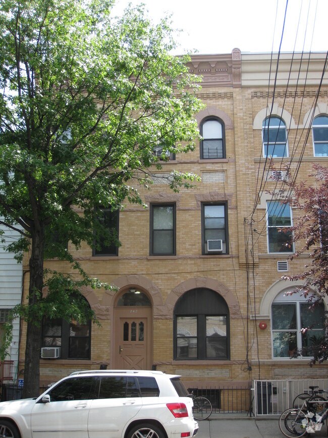 Foto del edificio - 242 kingsland ave