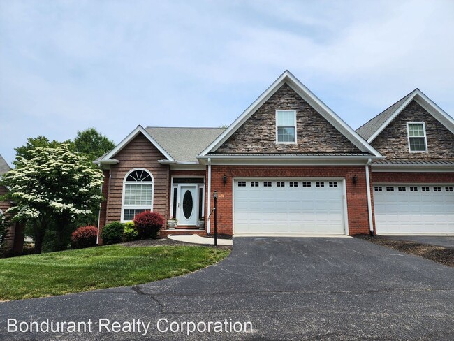 Foto del edificio - 4 br, 3.5 bath House - 6818 Sahalee Circle