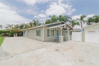 Building Photo - 10249 Jurupa Rd