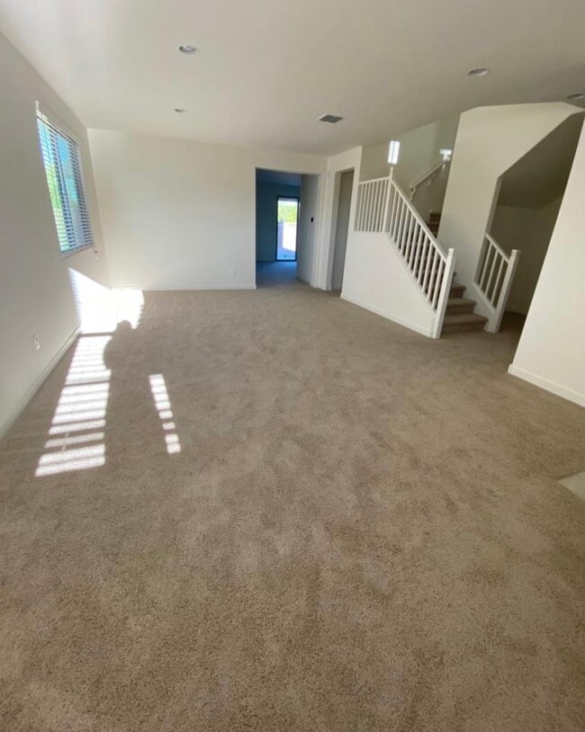 Building Photo - 826 S 172nd Ave