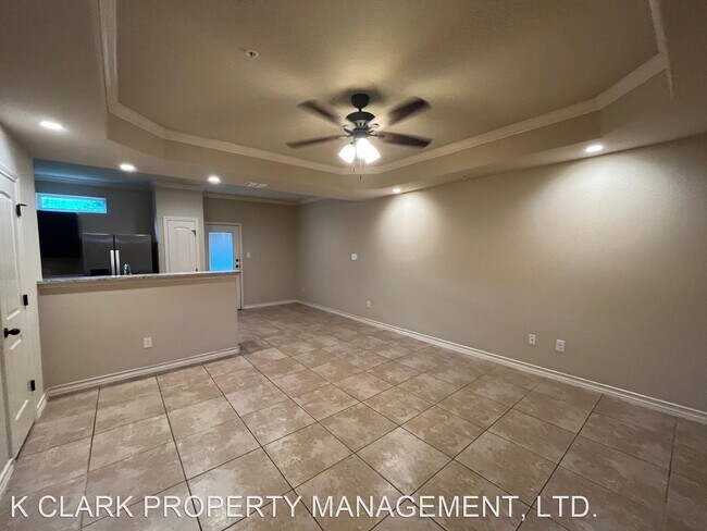 Foto del edificio - 3 br, 2.5 bath House - 6518 MARCEL WAY #102