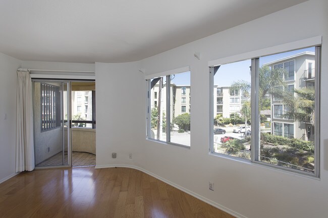 Building Photo - 8121 Camino del Sol