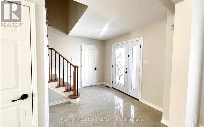 Building Photo - 137 Percy Ln