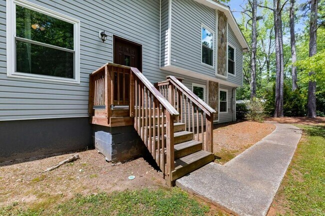 Building Photo - 1741 Branch View Dr
