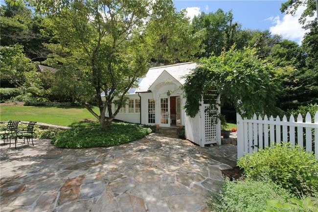 Building Photo - 336 Old Branchville Rd