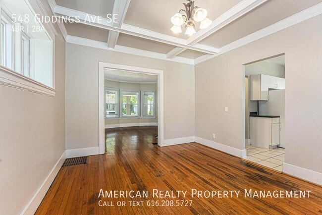 Foto del edificio - 548 Giddings Ave SE