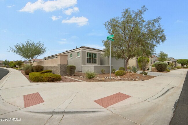 Foto del edificio - 17863 W Hiddenview Dr
