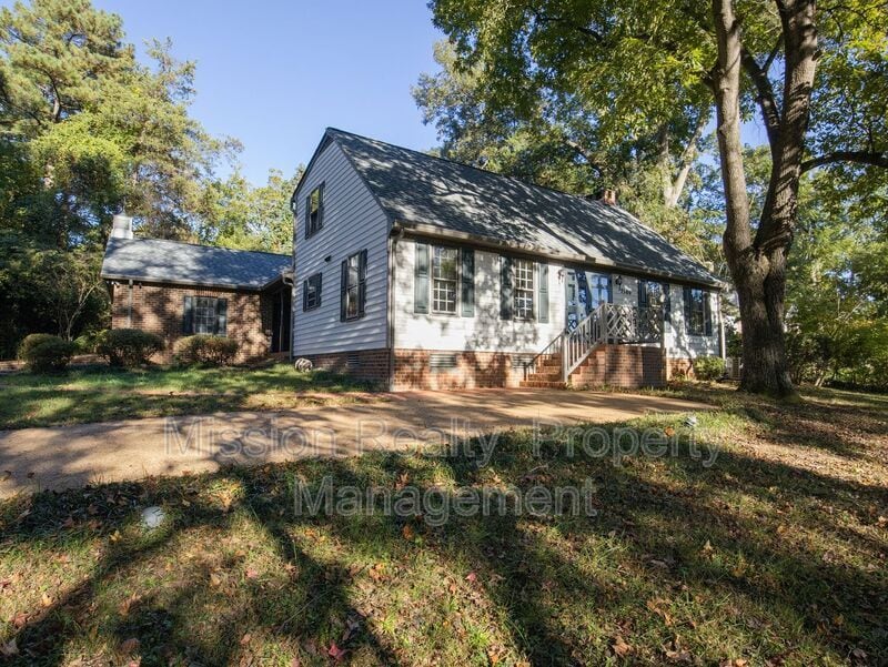 Primary Photo - 7580 Rockfalls Dr