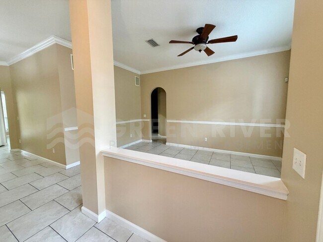 Foto del edificio - Luxury Living in The Oaks at Oakleaf – 4BR Retreat & Resort-Style Amenities