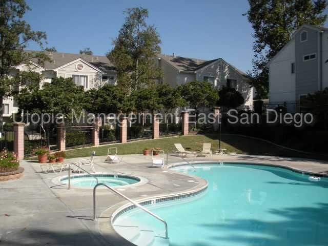 Building Photo - Lovely Townhome in Gated Community