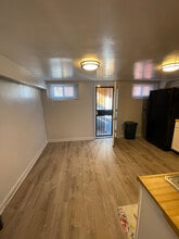 Building Photo - 204 34th St NE