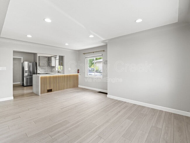 Foto del edificio - 550 Winona Ct