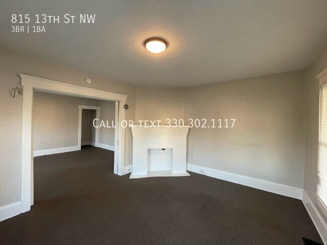 Foto del edificio - Large two bedroom one bathroom duplex for ...