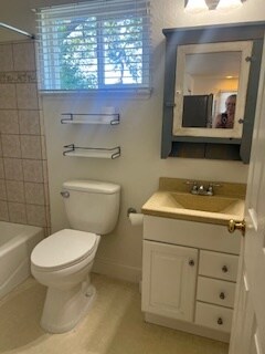 Foto del edificio - 305 W 1st St