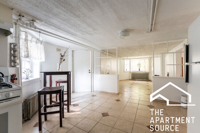 Building Photo - 2513 N Spaulding Ave