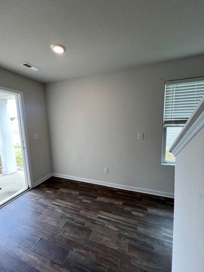 Foto del edificio - Charming 3 Bedroom Home Located In Zebulon NC!!!