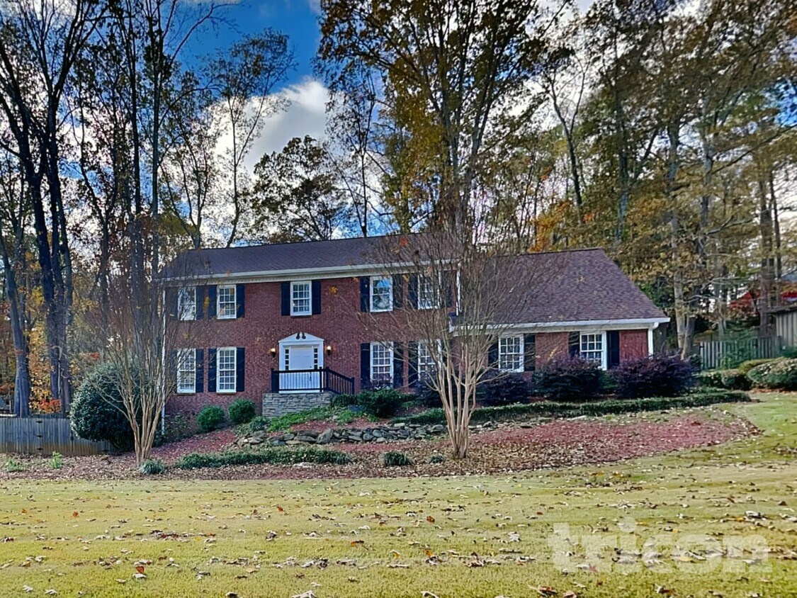 Foto principal - 361 Willow Glenn Dr