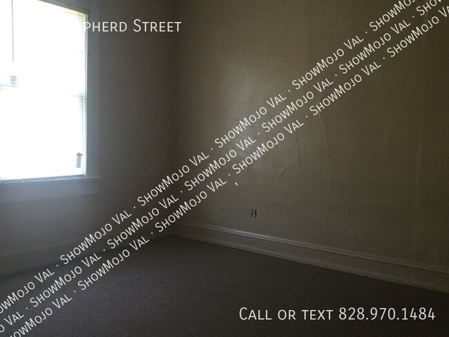 Foto del edificio - 1028 Shepherd St