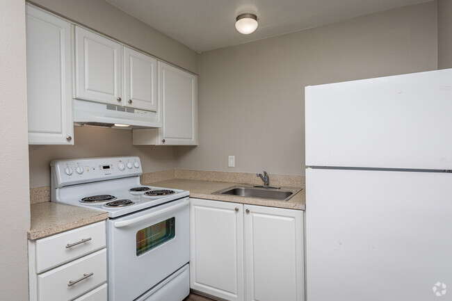 1BR, 1BA - 785SF - Sherwood Garden Apartments