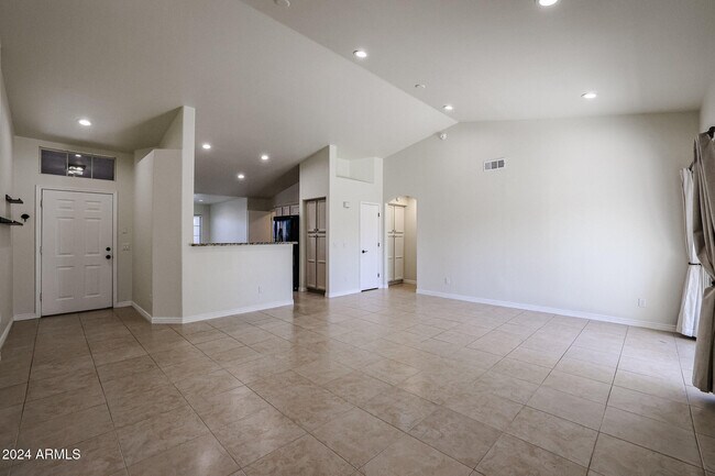 Building Photo - 16071 N 91st Dr