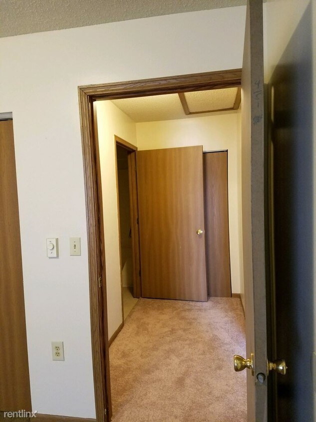 2 br, 1 bath - Meadow View Apartments - 2 br, 1 bath  - Meadow View Apartments