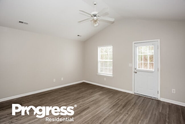 Building Photo - 1013 Valley Ridge Rd
