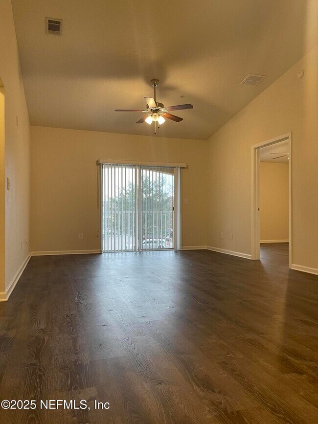 Building Photo - 6965 Ortega Woods Dr