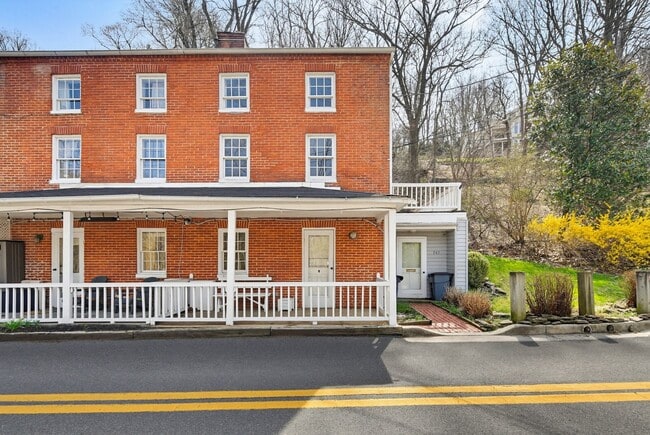 Building Photo - Ellicott City, MD
