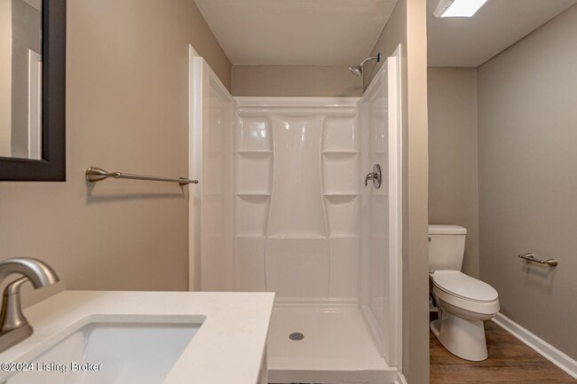 Photo - 1246 Schiller Avenue House
