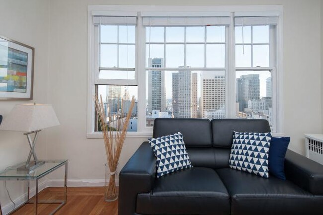 Building Photo - bedroom in San Francisco CA 94108